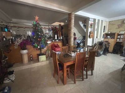 Bán GẤP! Mt ngang 8m trệt 2L,ST. Sổ hồng