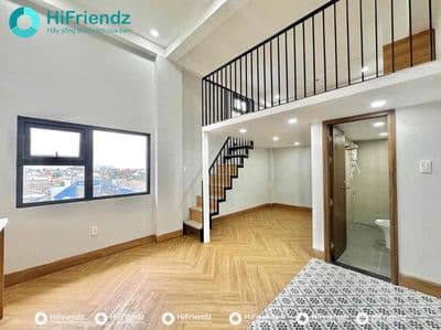 Duplex view thoáng ở được 4-5ng ngay ngã tư hàng xanh !