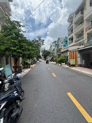 4 X 18M MẶT TIỀN ĐƯỜNG CƯ XÁ PHÚ LÂM D