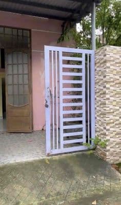 Bán đất 2 mặt kiệt ô tô Nguyễn Văn Cừ, tặng nhà cấp 4
