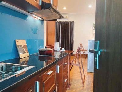 Cho thuê căn hộ, 35m2, trung tâm cầu Rồng, cách biển 5 phút đi bộ