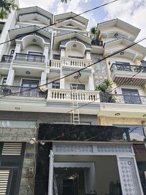 bán nhà hẻm xe tải 5tầng,full nội thất 9.9ty TL