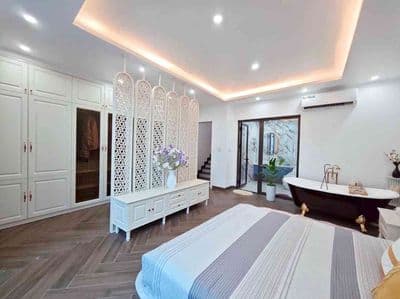 NHÀ ĐẸP TRUNG TÂM – VỪA Ở SANG, VỪA KINH DOANH RA TIỀN