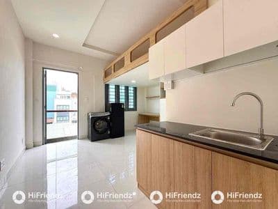 Căn hộ ban công - full nội thất - máy giặt riêng - ngay đầm sen - q11