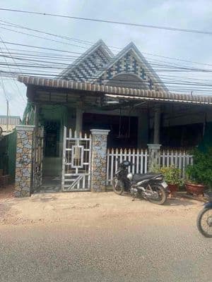 Hót nhà kiên cố lợp mái ngối (6x24) DT 162m full thổ cư