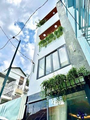 nhà MỚI KENG Full Nội Thất- 4PN-2WC- Cọc 1 tháng