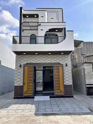 Nhà lầu sổ riêng, mới xây xong, ngay cuối Đồng Khởi đi vào