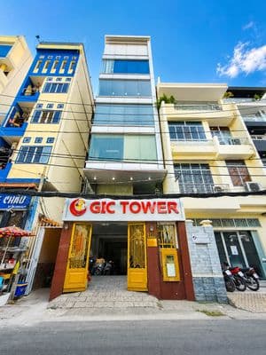 Tòa nhà mt nguyễn cửu vân - 6x15m - hầm 5 tầng thang máy - 75 triệu