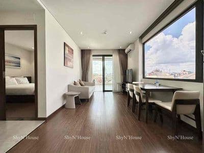 CHDV full nội thất 2pn ban công, cửa sổ cực thoáng ngay sân bay HVT