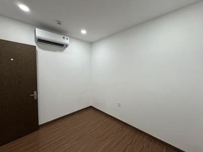Chính chủ cho thuê Him Lam Phú An nội thất cơ bản, máy lạnh. Giá 9.5tr