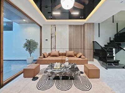 Nhà mặt tiền Hòa Xuân chỉ 6 tỉ xxx