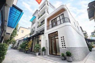 CHỈ NHỈNH 5TY HẺM XE HƠI THÔNG NGAY NGÃ TƯ HÀNG XANH BÌNH THẠNH.DT32m2