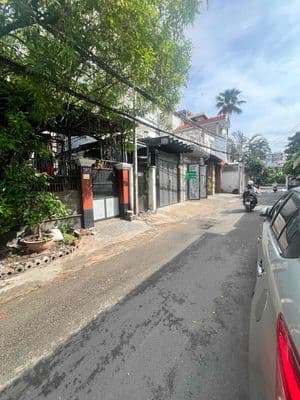 Đất thổ cư mt lê trực 8 tỷ