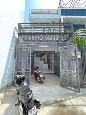 Nhà 2 Tầng HXH 4m x 17m Ngay sát chợ Hạt Điều