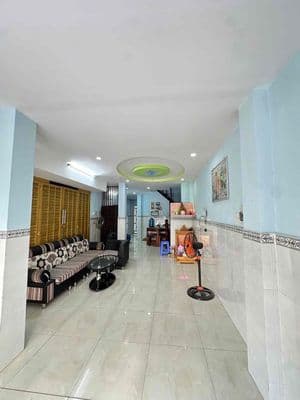 CĂN GÓC ĐƯỜNG 8 M KINH DOANH. 4 X 14 M. 3 TẦNG. KHU NAM HÙNG VƯƠNG