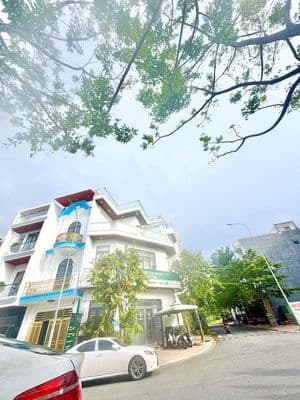 Nhà 3 lầu hoàn công PHT 8