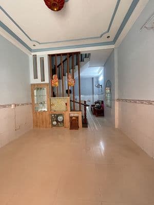 Nhà nguyên căn hẻm 5m P. Tây Thạnh 4x10 1 lầu mới sơn