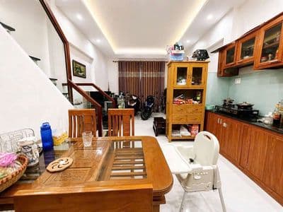 Nhà phố gần trường cấp1.2 Đông Hòa và BigC Go Dĩ An