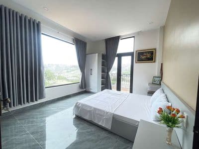 BÁN BIỆT THỰ 9,7 TỶ HÙNG VƯƠNG ĐÀ LẠt