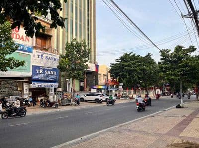 Bán Nhà Mặt Tiền Thống Nhất Đoạn Nhà Hàng Song Hưng Diện tích : 102m