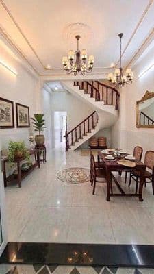 Nhà đẹp 150m2_đúc 1lầu,4p ngủ-Ngay Dương Thị Mười,hẻm xe hơi
