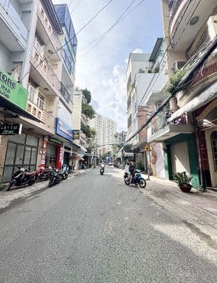 Q11 Lạc Long Quân - Hẻm như mặt tiền KD - Nhà đẹp ở ngay - Nhỉnh 7 tỷ