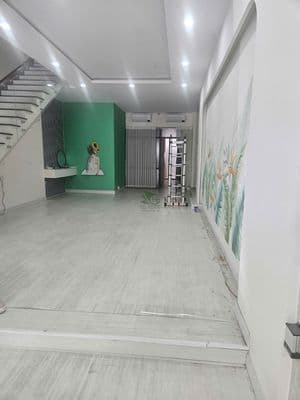 Cho thuê nhà kinh doanh mặt tiền thích quảng đức giá 35 triệu