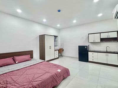 Căn hộ full nội thất mới khai trương có thang máy ngay chợ Tân Bình
