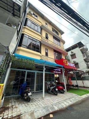 Cho thuê tầng 1 shophouse 60 m² tại Ngõ 5 Láng Hạ.