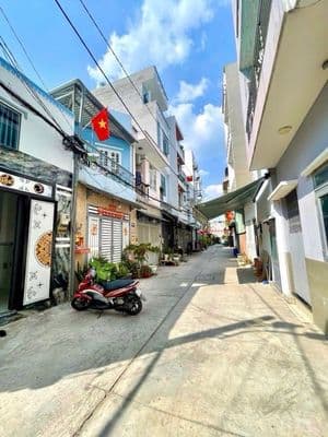 NHÀ ĐẸP Ở NGAY 4X10M- 40M2- HƯƠNG LỘ 2, LÊ VĂN QUỚI GIÁP Q6-HẺM XE TẢI