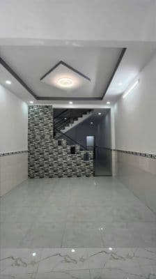 Nhà hẻm 8m Lê Văn Quới 4x20M đúc 1 tấm giá 12tr/th