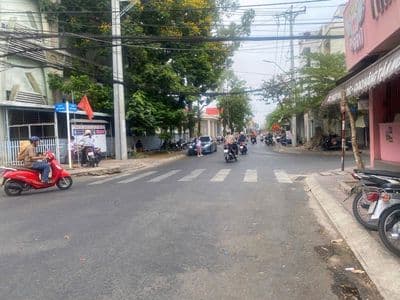 Cần bán nhà