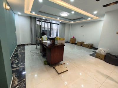 Cho thuê nhà phố KDC Trung Sơn, có hầm, có thang máy, 7PN