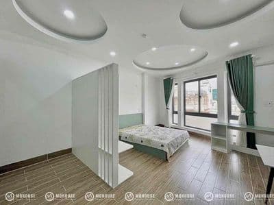 Studio cửa sổ lớn tách bếp full nội thất ngay đại học văn hiến