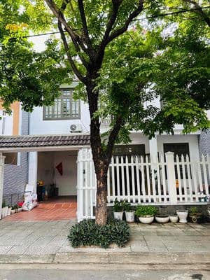 Bán Villa ngang 10 m giá thương lượng , cách đại hành, phước tần 200m
