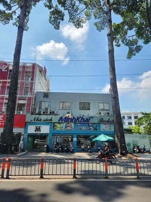 CHO THUÊ MT 249 NGUYỄN THI MINH KHAI Q1 DT 16x25M 1 lầu