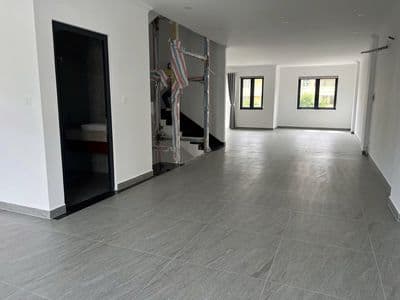 Văn phòng (7x17m) tại Thạnh Mỹ Lợi, Q2 - sẵn hầm thang máy. Giá 28tr