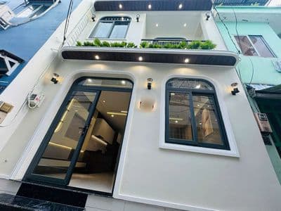 Nhà Q7, 35m2 thiết kế hiện đại Nhà mới dọn vào ở Liền.