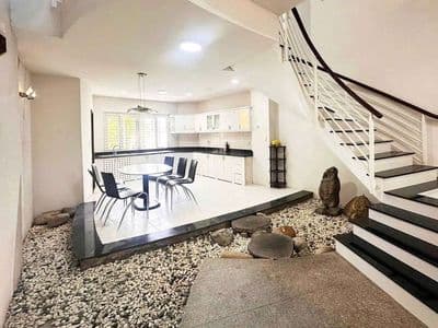 NHÀ BÊN SÔNG GIGAMALL – 4PN RỘNG RÃI – VÀO Ở NGAY!
