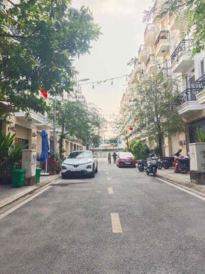 NGỘP Giảm giá bán Gấp nhà 5 tầng Thang máy đường 12m Thạnh Lộc 44