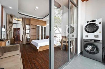 Cho thuê căn hộ full nội thất tách bếp có ban công gần bờ kè hoàng sa