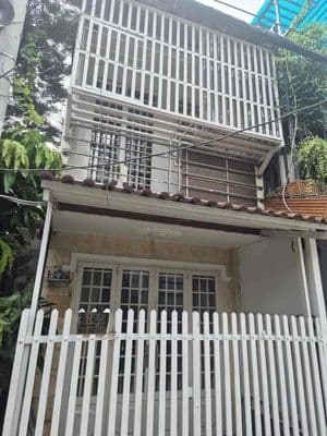Cho Thuê Nhà 3x9 1Lầu 2Pn Hẻm 417/49 Quang Trung P10
