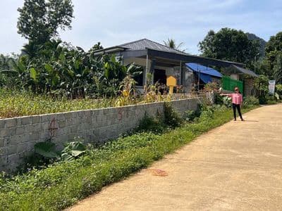 Cần tiền xây nhà bán lô đất 109m full thổ cư mặt đường tại Lương Sơn