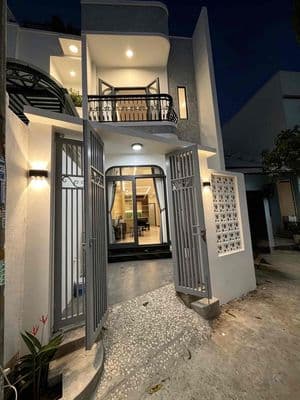 Nhà 2 tầng mới xây, kiệt Nguyễn Như Hạnh
