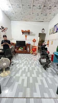 bán nhà cấp 4 giá tuyệt chủng ngay Ngã Tư Bình Chuẩn