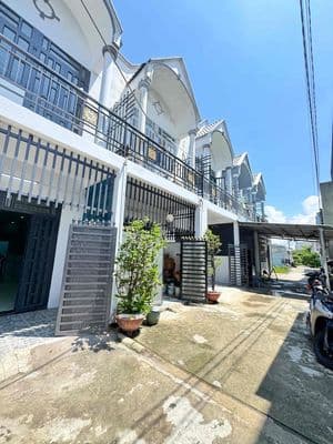 Nhà /tl9 gần hóc môn hơn 7xx triệu,4,5x15, 2pn, 2toilet có không gian