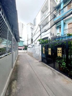 NHÀ SỔ RIÊNG - 45M2 - 3 tầng - HUỲNH TẤN PHÁT Q7 - 4.X TỶ CÓ TL.