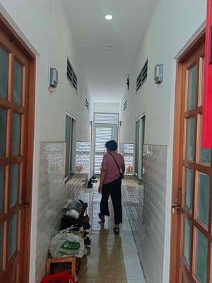 188m2(8.1x23,5)5 tầng chdv 23 phòng về túi 100tr/tháng+THANG MÁY+HXH