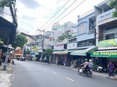 cho thuê nhà góc lạc long quân 6x15 1 trệt 1 lầu sân thượng q11