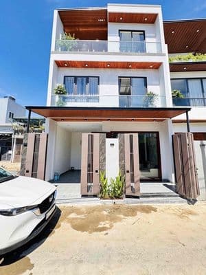 Nhà Phố mặt tiền ngang 7m, Khe Cạn song song Tôn Đản, có Gara ô tô